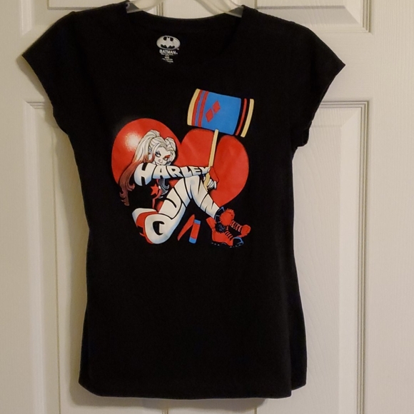 DC Comics Tops - Harley Quinn t-shirt